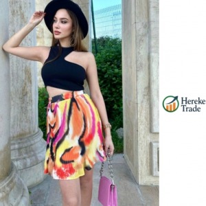 Steps Vibrant Pleated Skirt